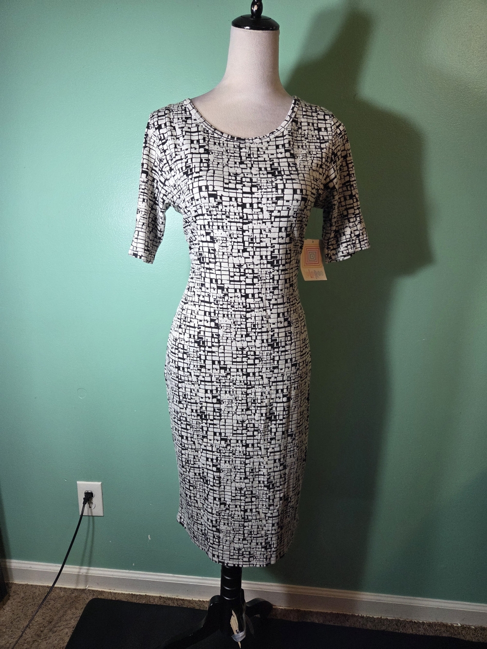 LuLaRoe Black and White Geometric Midi Dress